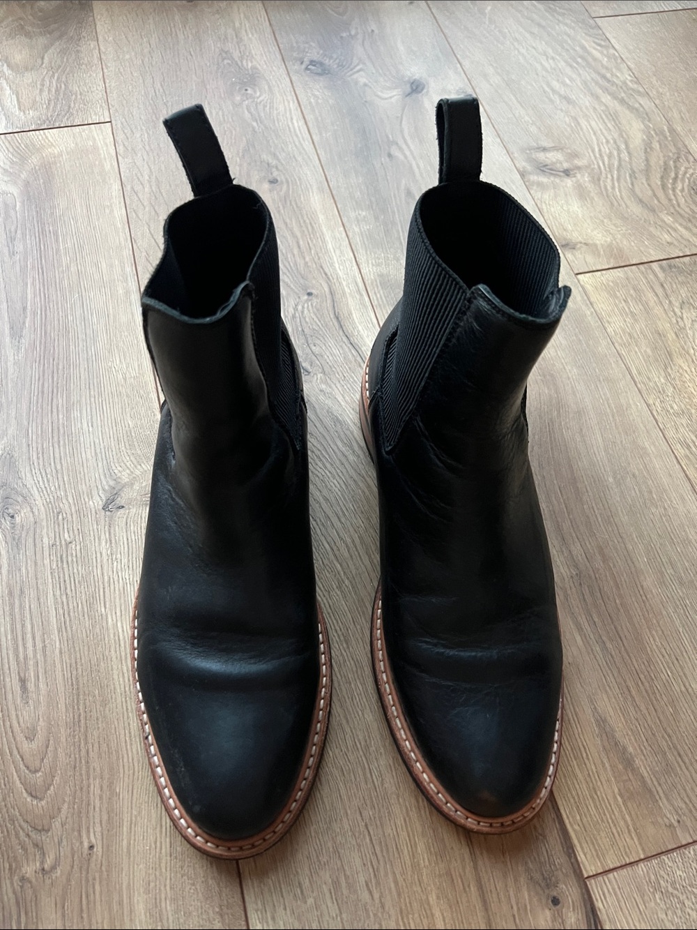 Nisolo Carmen Chelsea Boots Women’s 9.5 Black Leather Ankle Boots